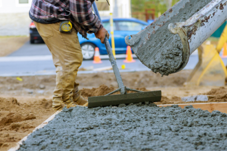 Valderci Malagosini Machado, priorize o uso racional de artefatos de cimento para construir obras mais duráveis e que exigem significativamente menos manutenção ao longo do tempo.