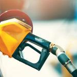 Congresso discute uso do lucro do petróleo para reduzir preço dos combustíveis: impacto econômico e disputa fiscal no Brasil