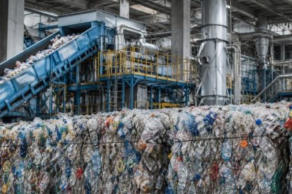 Os rumos da reciclagem avançada e o impacto da política de conversão de resíduos plásticos em combustíveis sintéticos